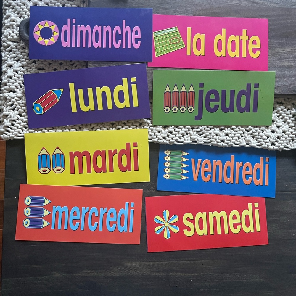 French Teacher Resources Bundle Like New - Picture 4 of 16